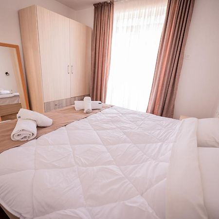 Guest House La Baja 奥赫里德 外观 照片