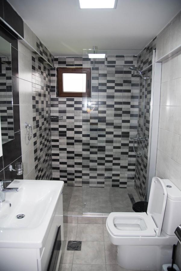Guest House La Baja 奥赫里德 外观 照片