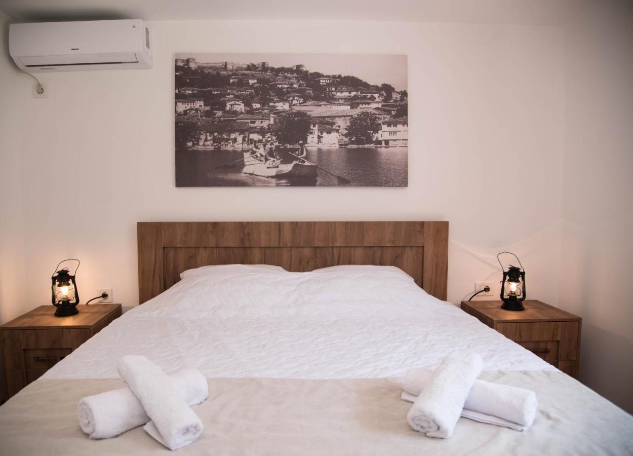 Guest House La Baja 奥赫里德 外观 照片