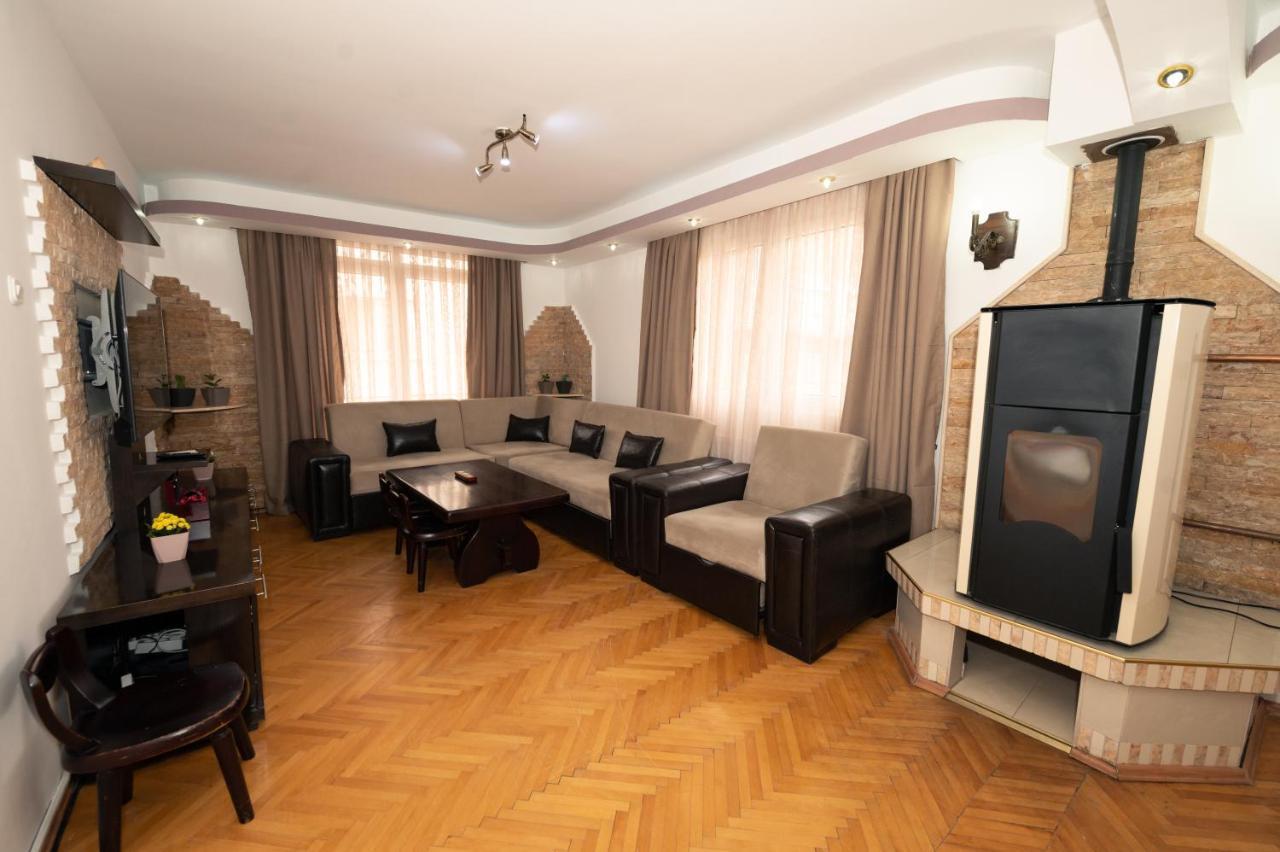 Guest House La Baja 奥赫里德 外观 照片